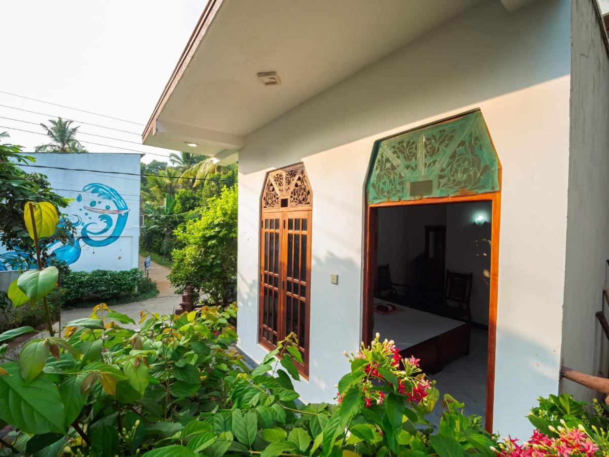 Surfing Guest House Matara Exterior photo